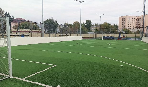 Фотография Мини-футбольное поле с бортами 34,5x20,5 Стадион 